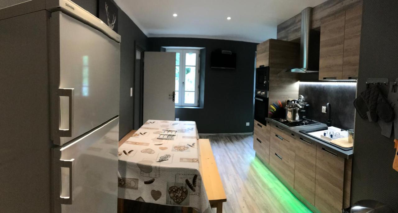 La Montagnette L Ours T1 Maison En Travaux De 10H A 17H Moutiers  Eksteriør billede