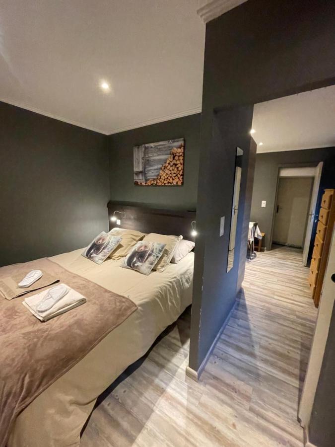 La Montagnette L Ours T1 Maison En Travaux De 10H A 17H Moutiers  Eksteriør billede