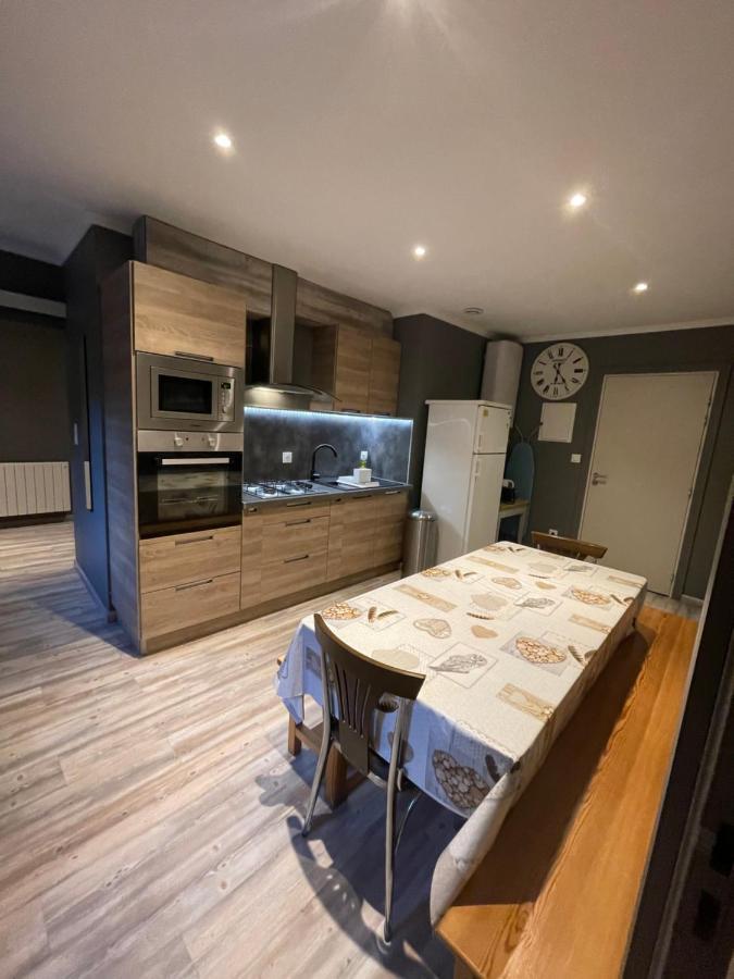 La Montagnette L Ours T1 Maison En Travaux De 10H A 17H Moutiers  Eksteriør billede